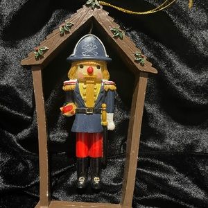 NWOT 6” Resin Nutcracker Ornament